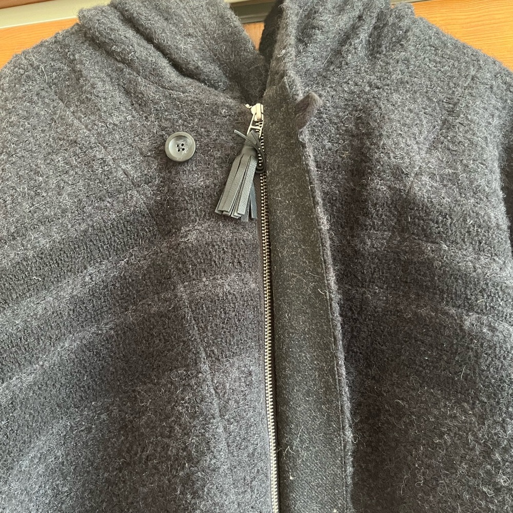 Aritzia TNA Poncho - Picture 3 of 6